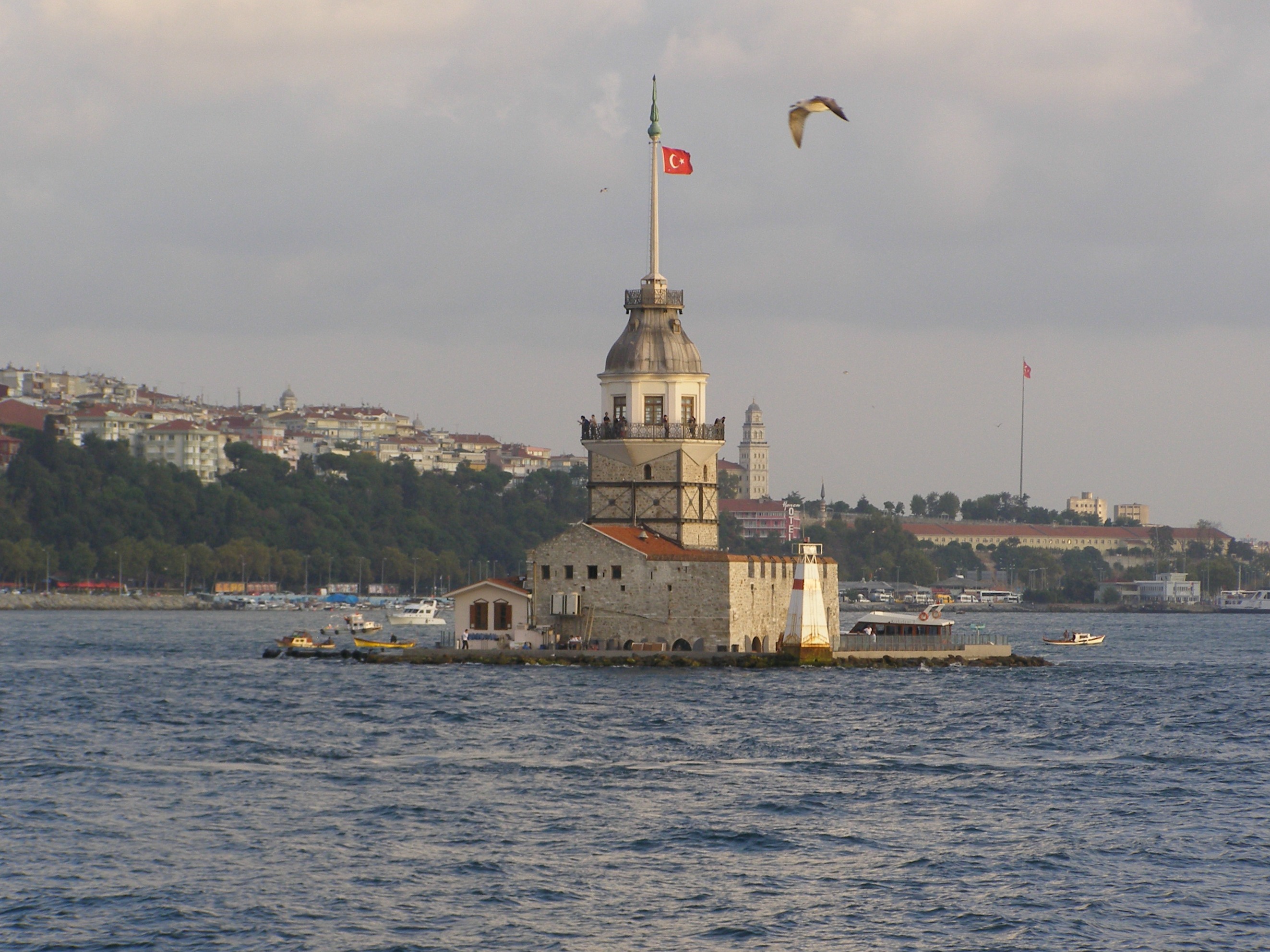 673 - Istanbul navigazione sul Bosforo - Turchia