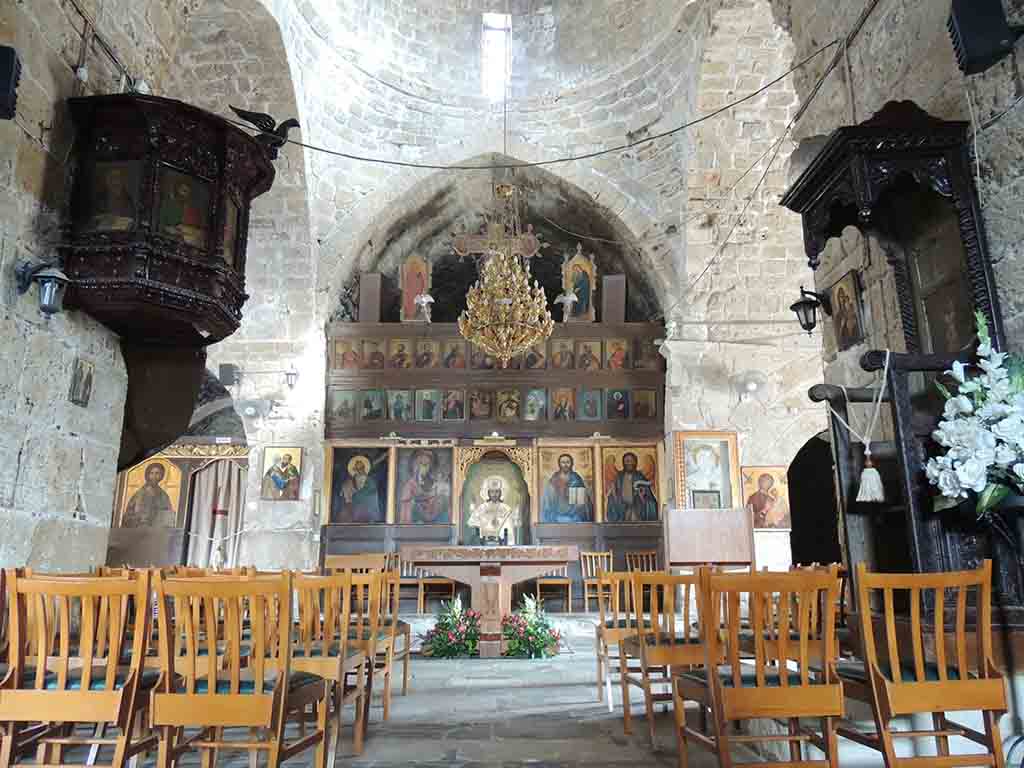 242 - Interno basilica paleocristiana della Panagia Chrysopolissa - Cipro
