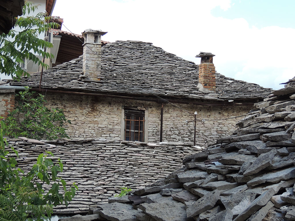 609 - Agirocastro tetti in pietra nella cittï¿½ vecchia - Albania