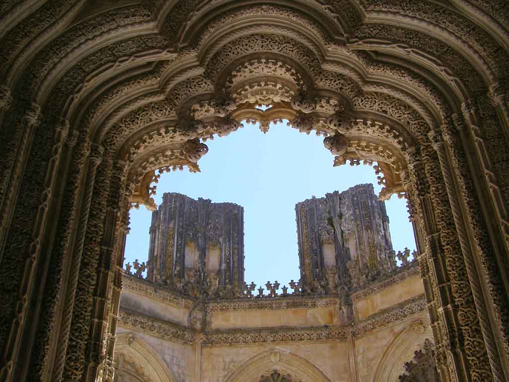 880 - Interno del monastero gotico di Batalha - Portogallo