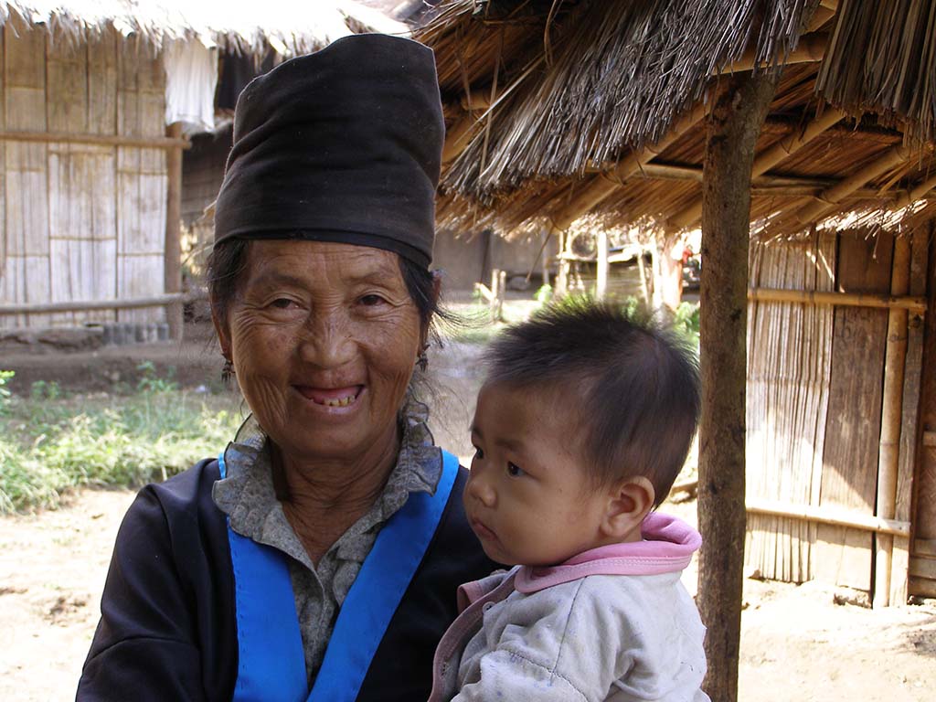 589 - Villaggio etnia Hmong - Laos