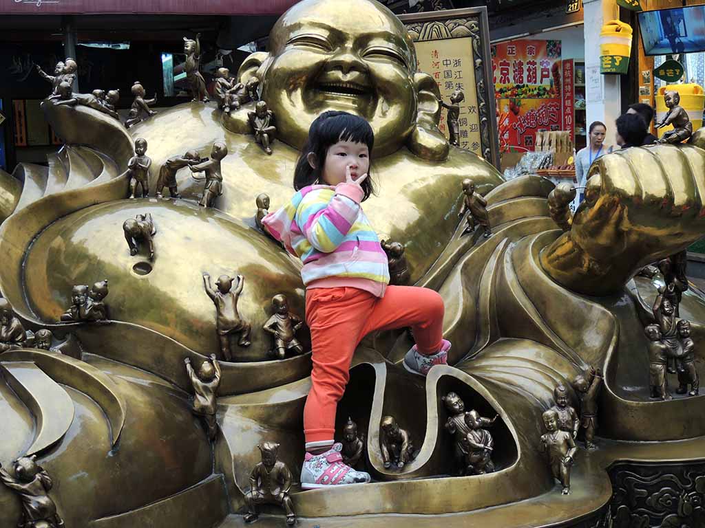 658 - Statua di Budda nella citta' vecchia di Hangzhou
