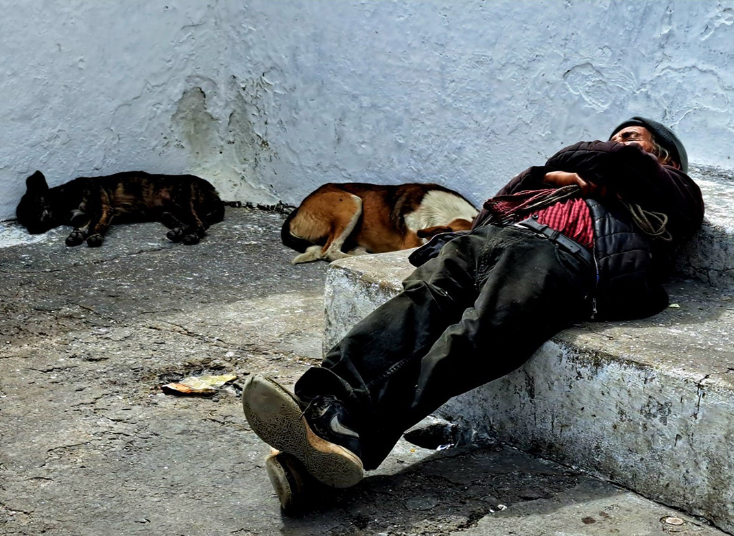 Siesta collettiva a Chichicastenango - Guatemala