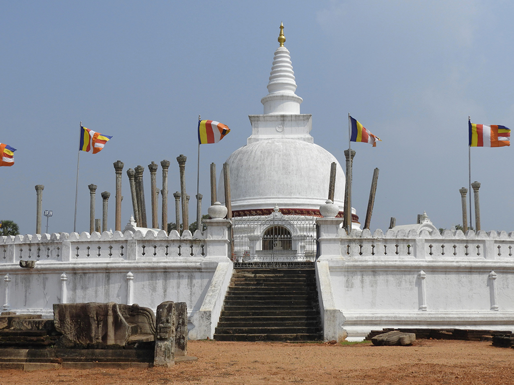 Thuparama Dagoba Stupa in Anuradhapura - Sri Lanka