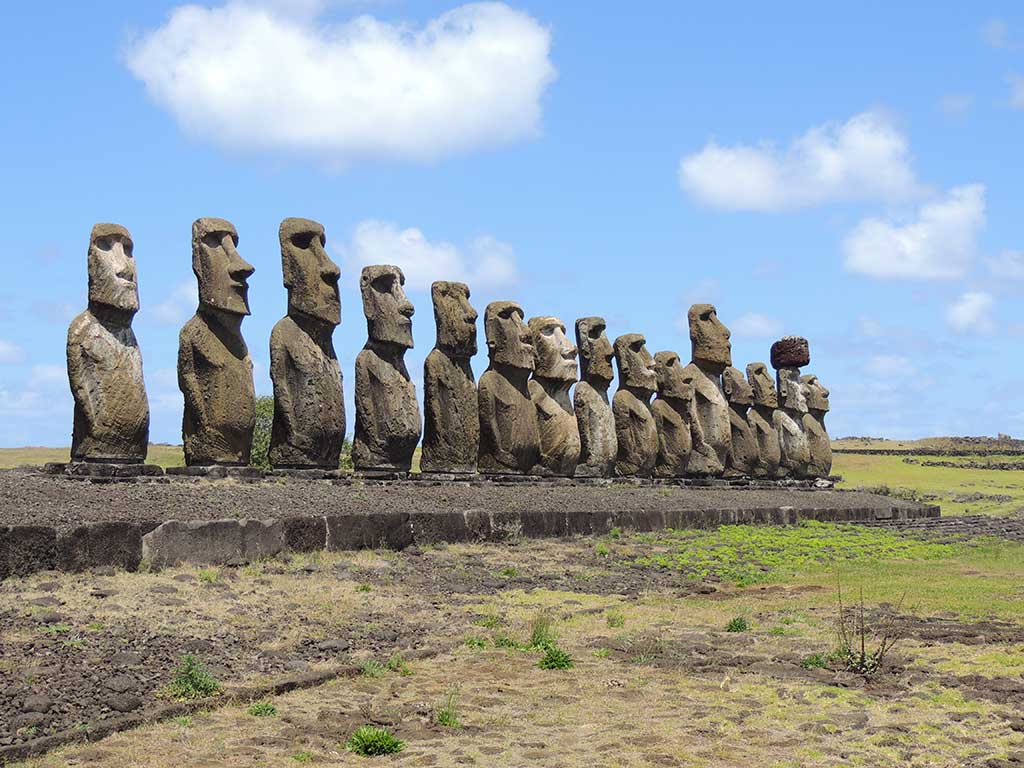39 - Moai (Isola di Pasqua)
