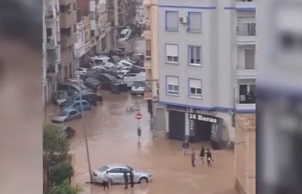 SPAGNA, OLTRE 150 MORTI <BR> E DECINE DI DISPERSI