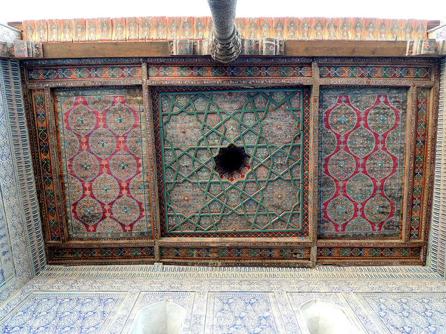 745 - particolare del soffitto del palazzo Tosh Hovli a Khiva - Uzbekistan