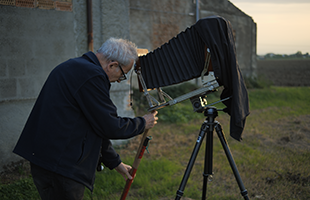 A Lisbona il documentario dedicato al grande fotografo italiano Guido Guidi