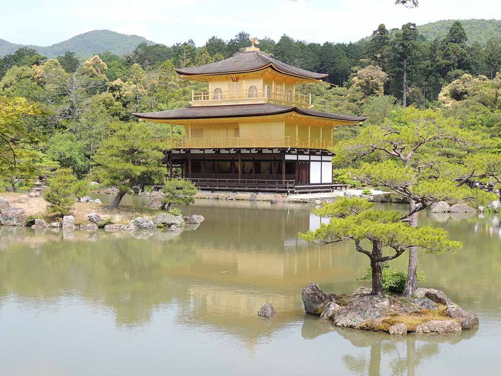 293 - Kyoto Tempio Kinkaku con il Padiglione d'oro - Giappone