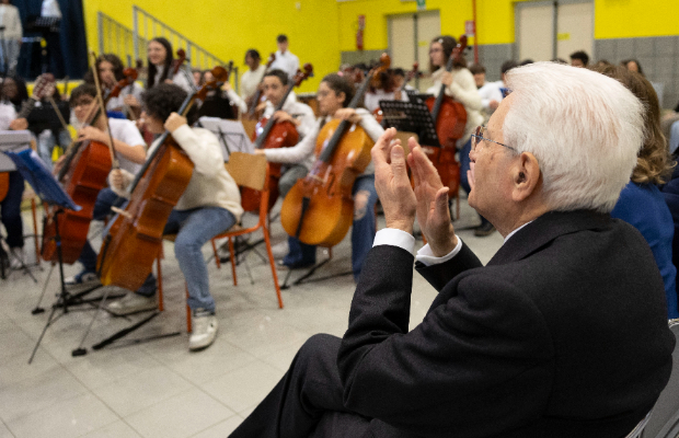 MATTARELLA A STUDENTI <br> DIALOGARE FA CRESCERE