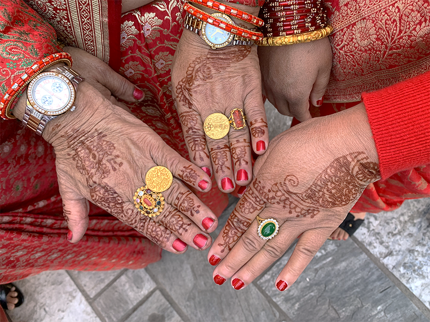 Mani femminili tatuate in occasione di matrimonio - Nepal