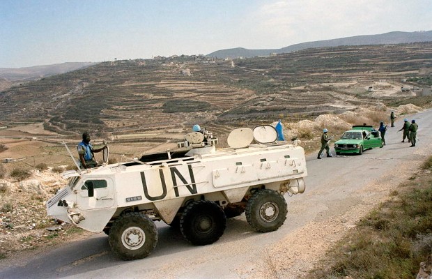 ISRAELE ATTACCA UNIFIL <br>  CROSETTO: CRIMINE DI GUERRA