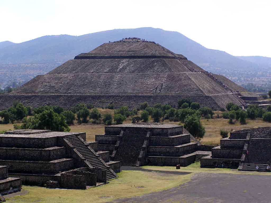 773 - Piramide del Sole a Teotihuacan