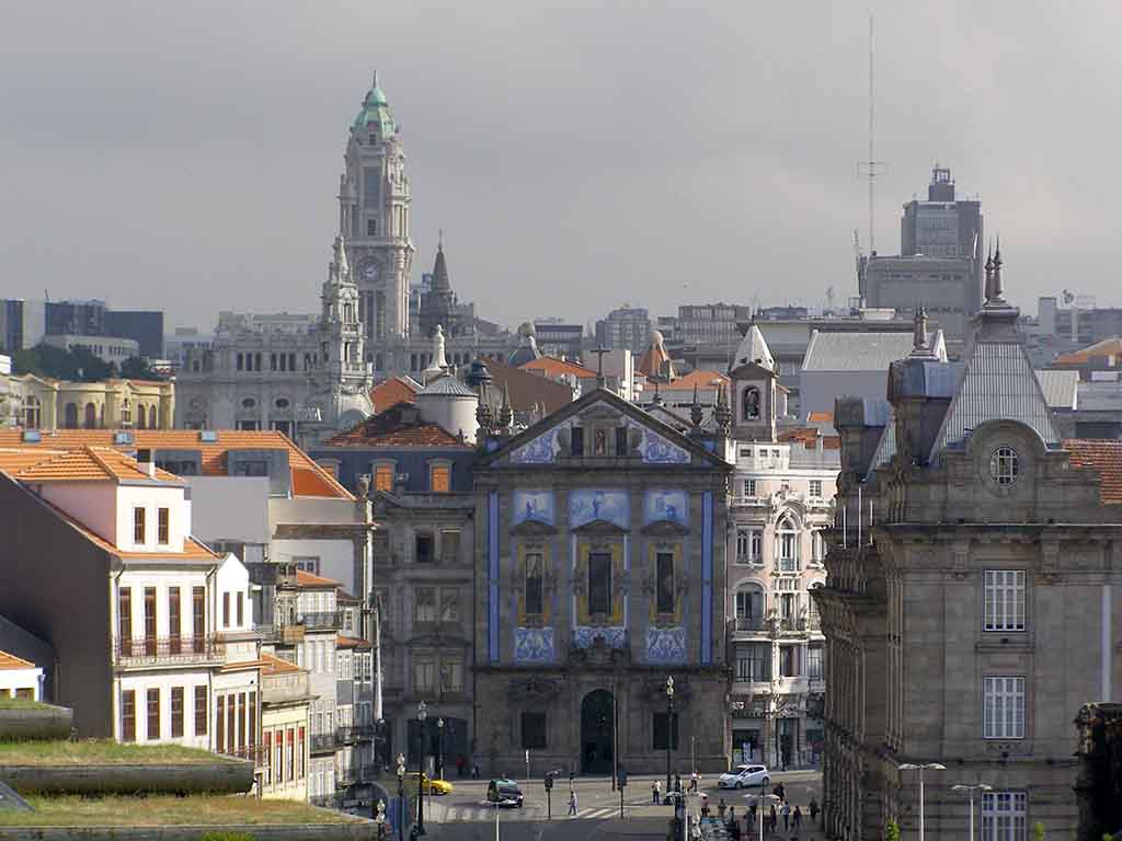 874 - Vista panoramica della cittÃ  vecchia di Porto