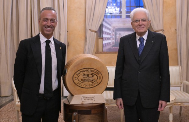 PARMIGIANO REGGIANO <BR> 90 ANNI DI ECCELLENZA