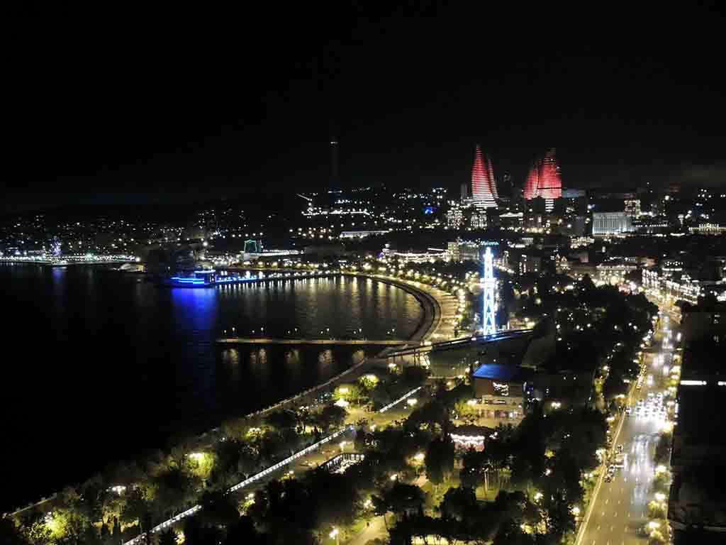 469 - Baku by night