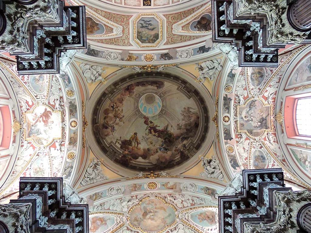 978 - Interno della Cattedrale a Poznam
