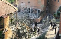 ESPLOSIONE A ROMA <BR> CROLLA UNA PALAZZINA      