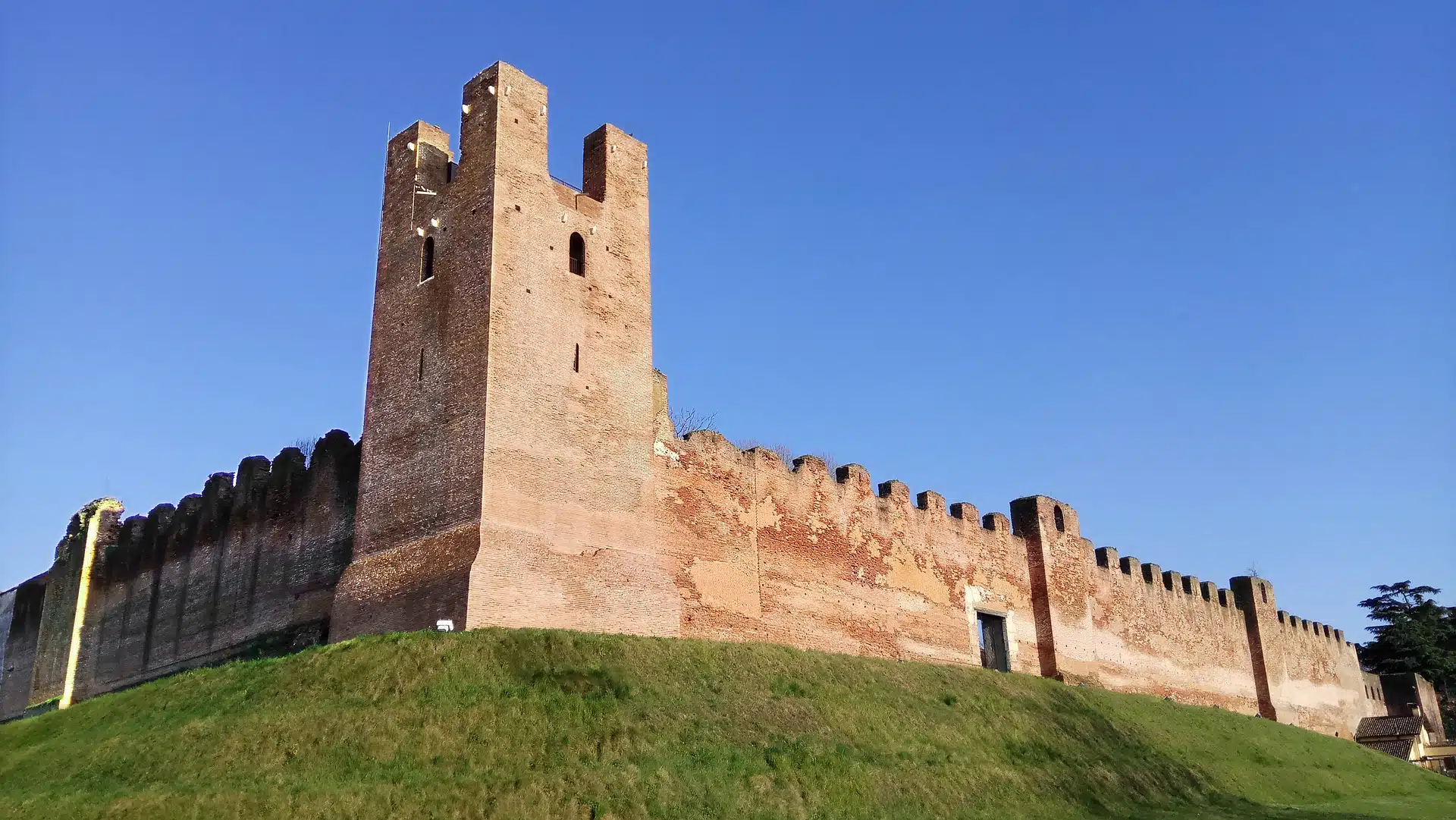 9Colonne | Castelfranco Veneto, la città di Giorgione