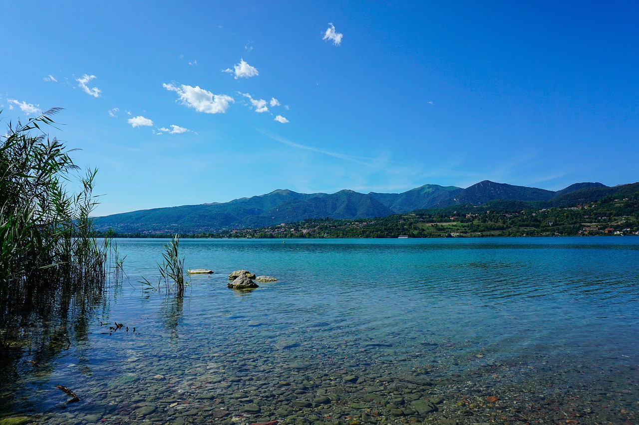 9Colonne | Sulle sponde del lago di Pusiano